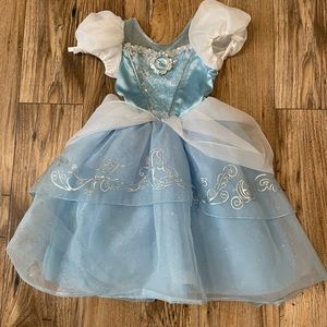 Deluxe Disney Cinderella Dress - size 3 (fits more like a 2T) - Like New!